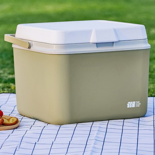 Bespoke custom cooler boxes crafted just for you (1)