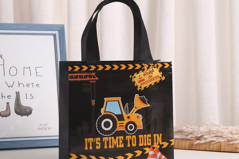 Bespoke custom non woven bags tailored for you (1)