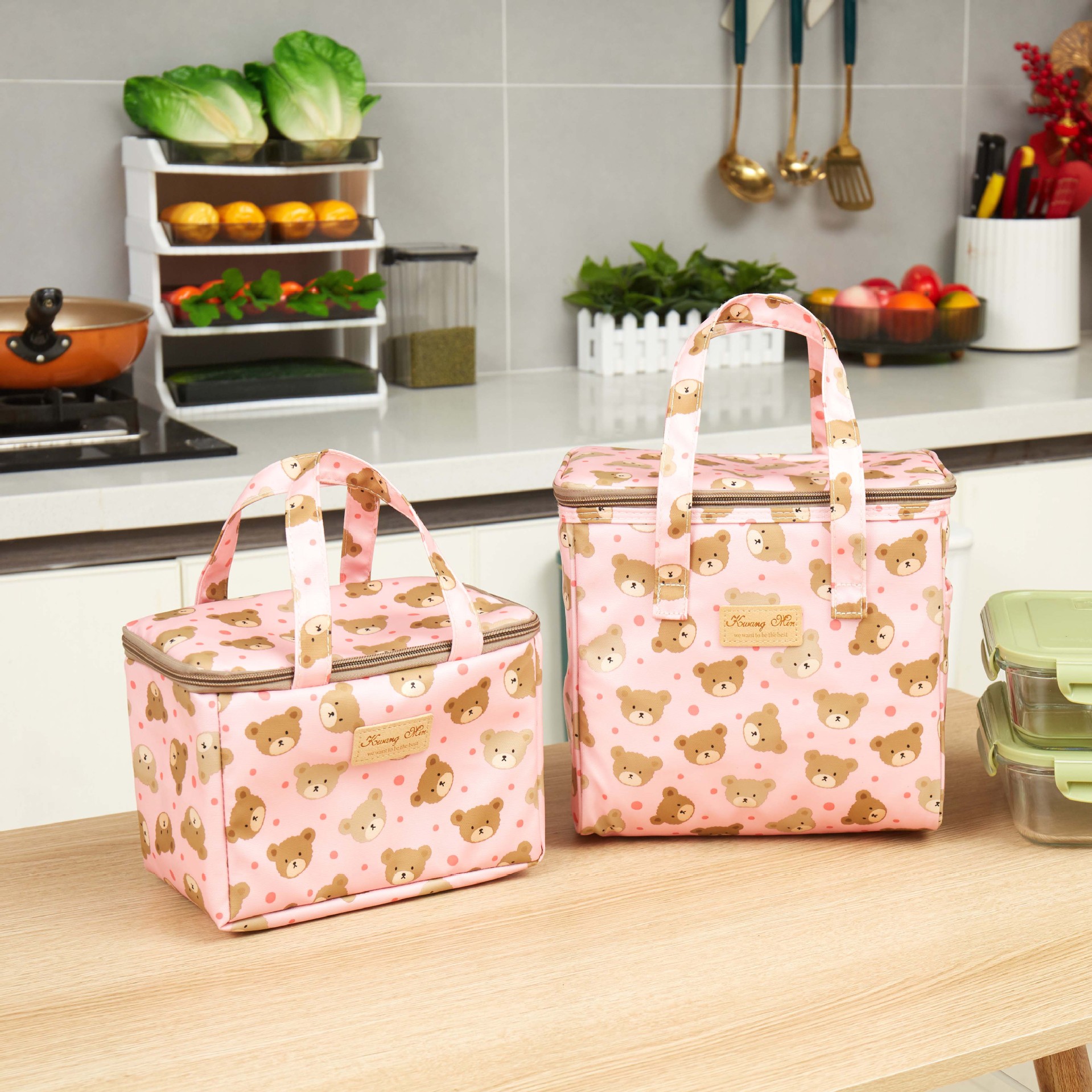 Craft your ideal outdoor meal setup custom picnic bags (1)