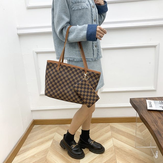 Custom canvas tote bags crafted to perfection (2)