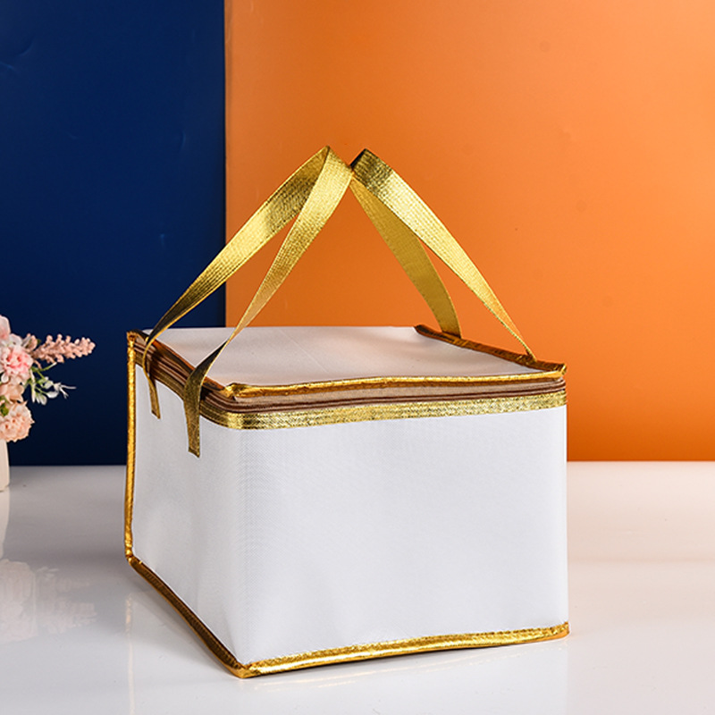 Custom cooler bags keep your brand cool anywhere (6)