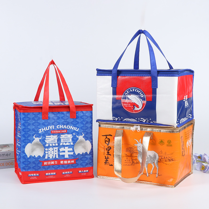 Custom cooler bags where style meets functionality (5)