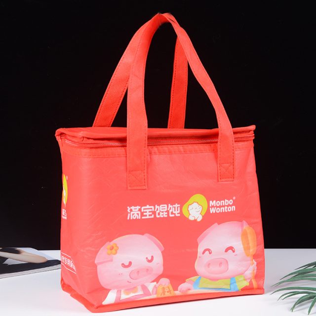 Custom food delivery bags delivering excellence every time (3)