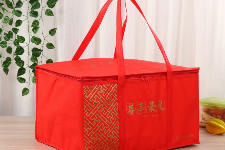 Custom food delivery bags making your brand stand out (2)
