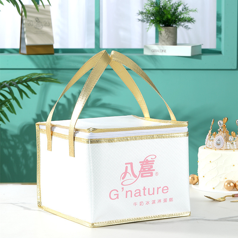 Custom food delivery bags tailored to your brand (8)