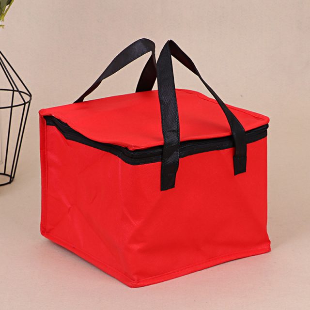 Custom food delivery bags where function meets style (3)