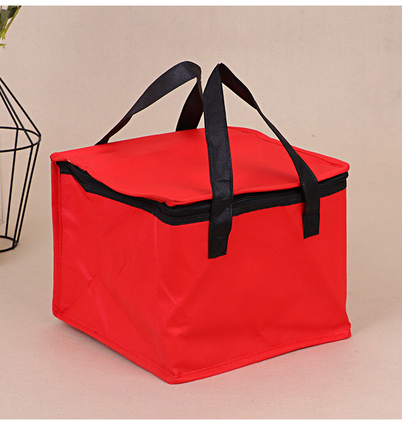 Custom food delivery bags where function meets style (3)