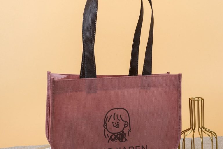 Custom logo printed non woven bags for businesses (1)