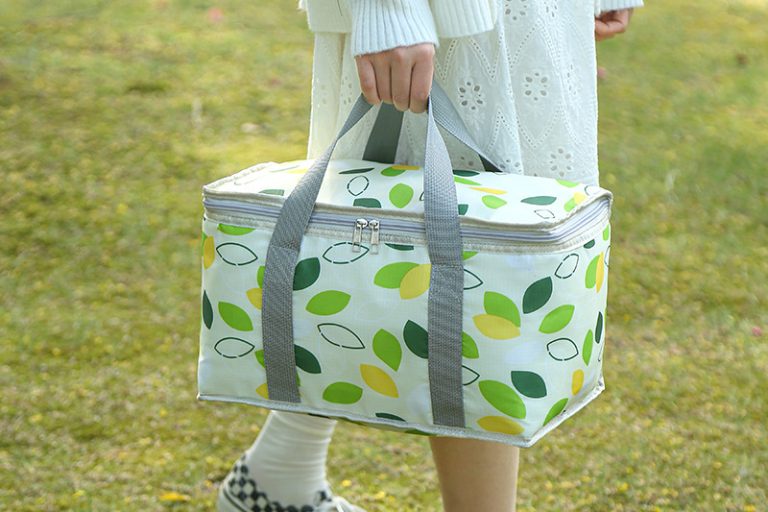 Custom picnic bags tailored to suit your taste (1)