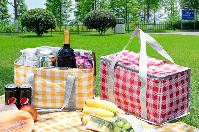 Custom picnic bags where convenience meets customization (3)