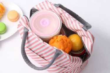 Custom picnic bags where style meets functionality (1)