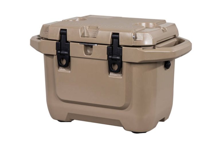 Custom tailgate cooler boxes keep the party going (3)