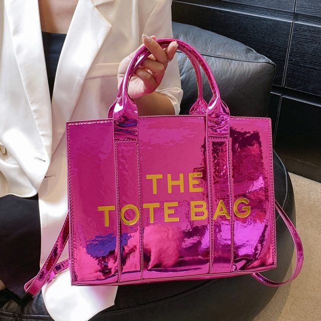 Custom tote bags for baby showers celebrate new beginnings (1)