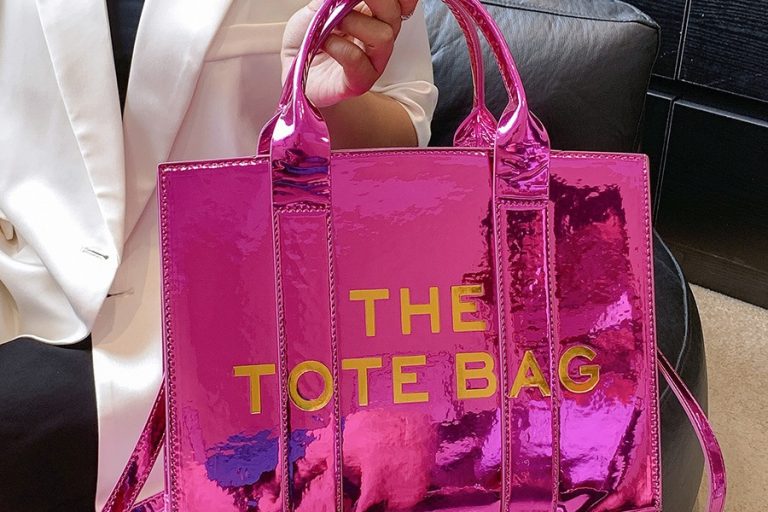 Custom tote bags for baby showers celebrate new beginnings (1)