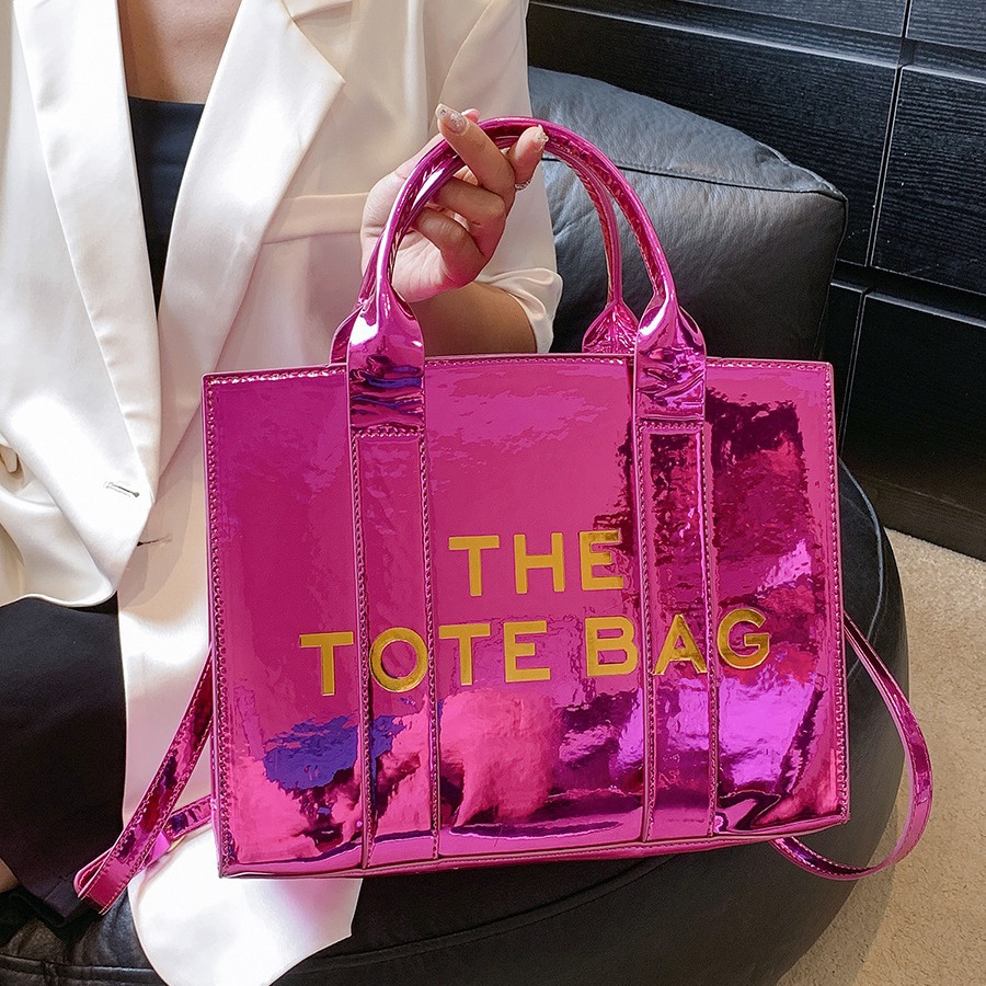 Custom tote bags for baby showers celebrate new beginnings (1)