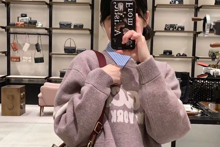 Custom tote bags for corporate gifts impress clients (6)