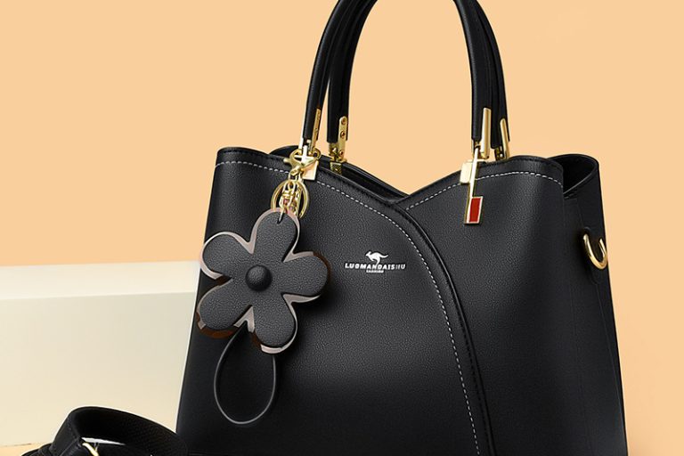 Custom tote bags for fundraising make an impact (1)