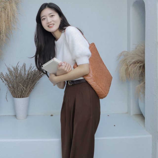 Custom tote bags for trade shows leave an impression (4)