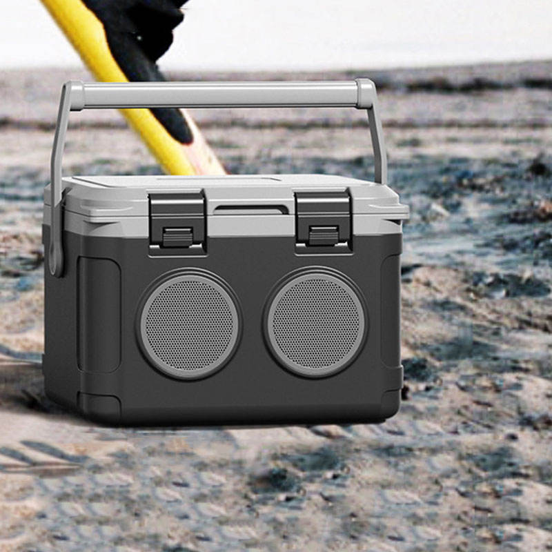 Customizable cooler boxes for tailored chill (4) Customizable cooler boxes for tailored chill (4)