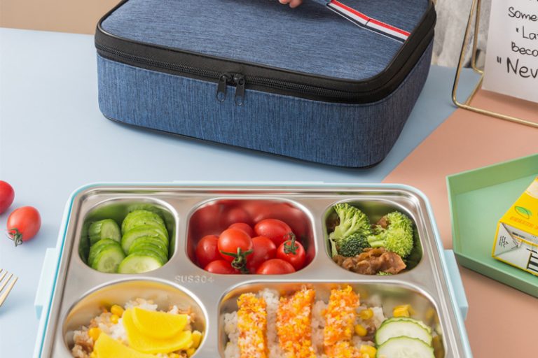 Design your own picnic experience with custom bags (7)