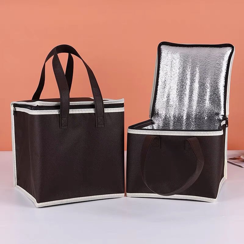 Elevate your brand with custom food delivery bags (1)