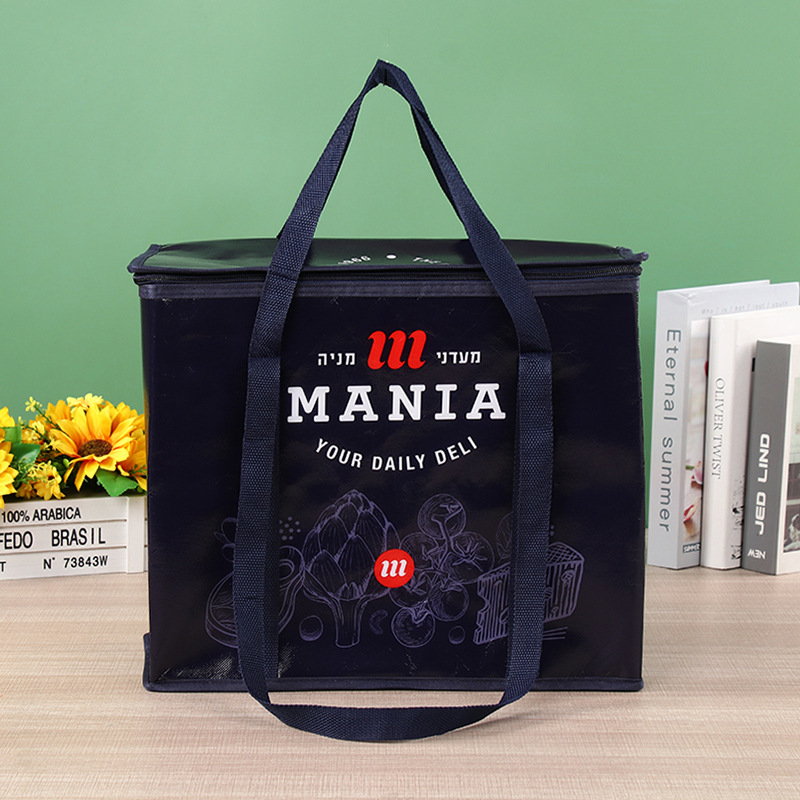 Elevate your delivery service with custom food delivery bags (3)