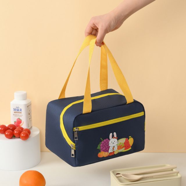 Elevate your lunch game with customized bags (4)