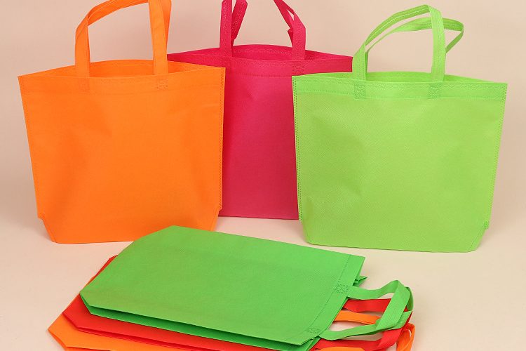 Get creative with custom non woven bags (1)