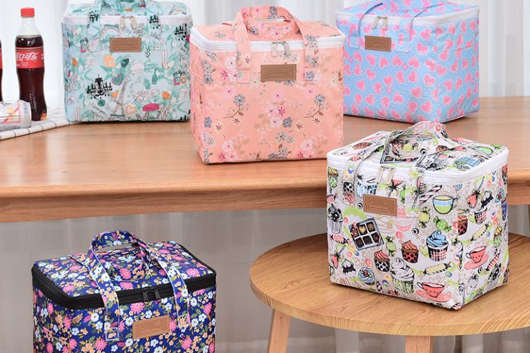 Make a statement with personalied cooler bag (6)