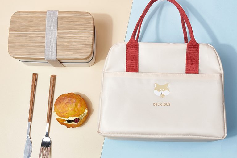 Make lunchtime yours with custom bags (5)