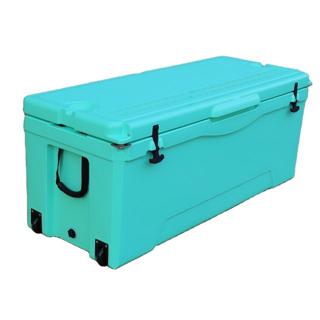 Personalize your cooler boxes with custom text (3)