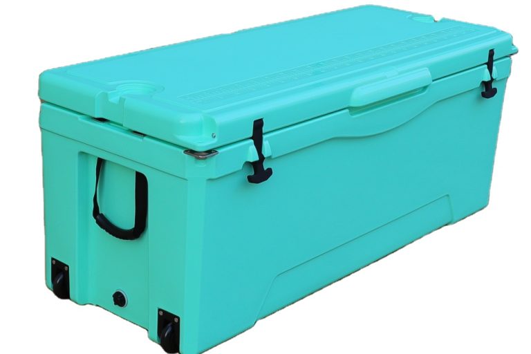 Personalize your cooler boxes with custom text (3)