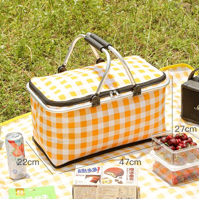 Personalize your picnics with customized bags (2)