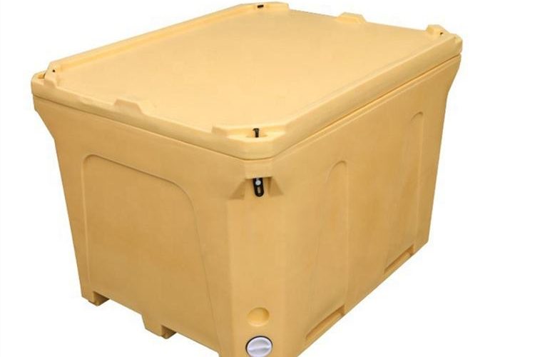 Personalized custom cooler boxes for fishing trips (5)