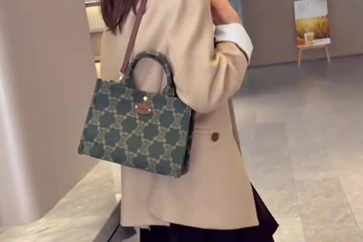 Personalized tote bags for every mood discover yours (5)