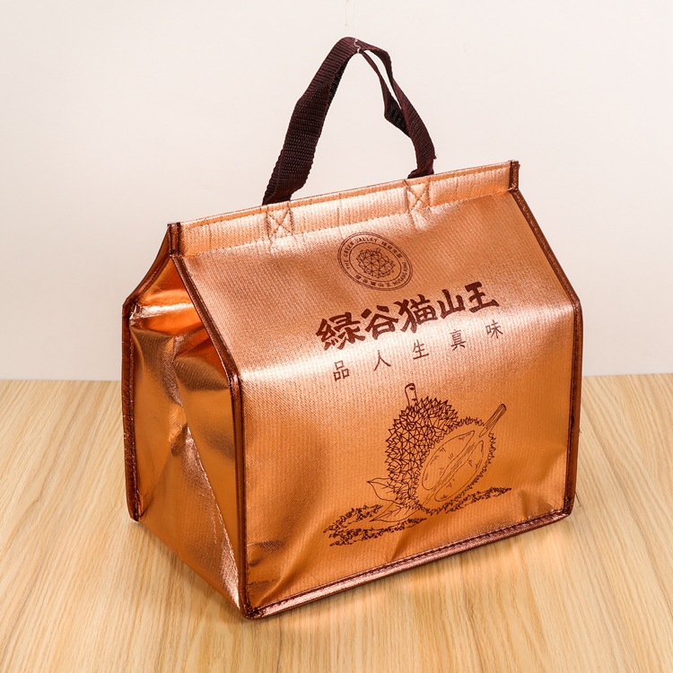 Put your brand in the spotlight with custom food delivery bags (3)