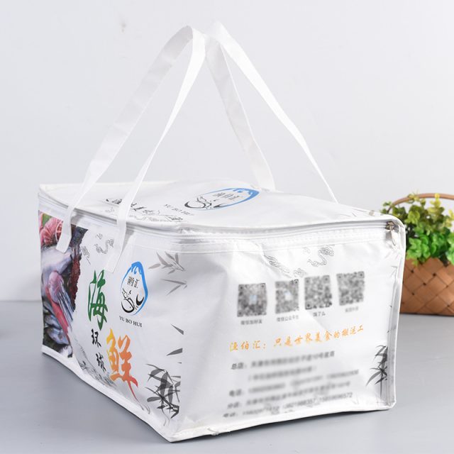 Show your style with custom cooler bags for every season (4)