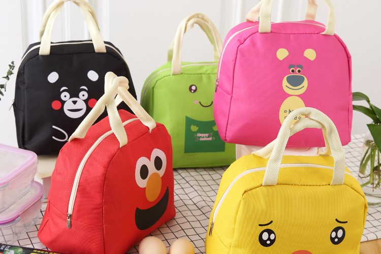 Stand out at lunchtime with customized bags (2)