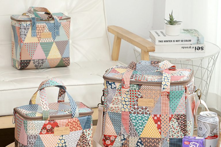 Stand out at your next picnic with customized bags (3)