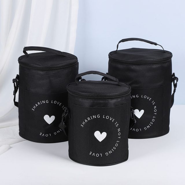 Stand out in every setting with custom cooler bags (4)