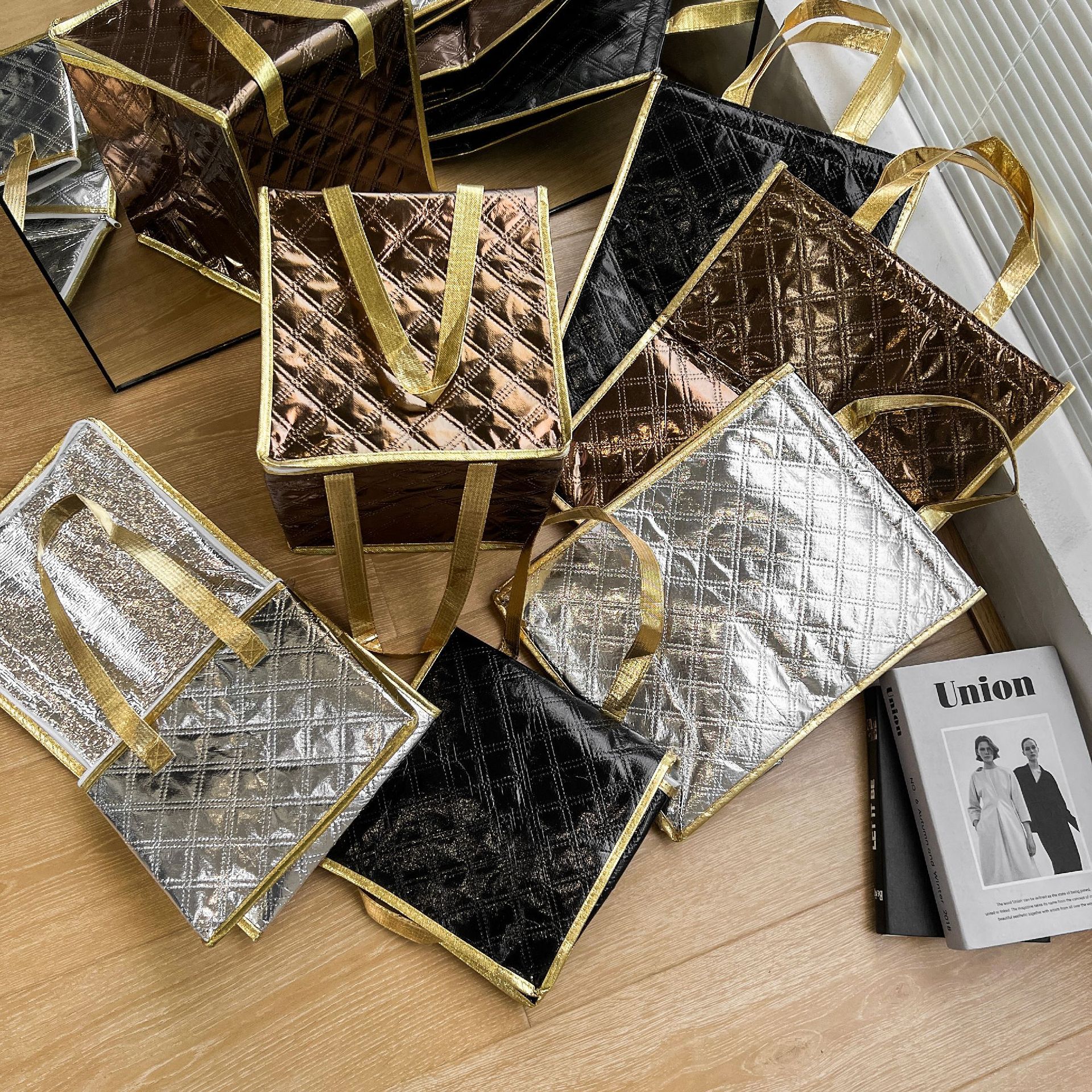 Stand out with custom food delivery bags (8)