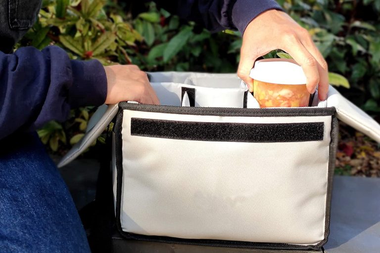 Stand tall with custom food delivery bags (7)