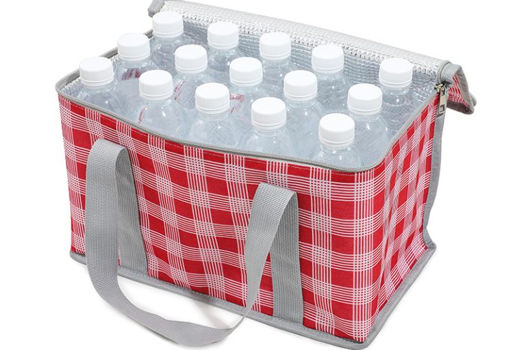 Tailor made for outdoor fun custom picnic bags (5)
