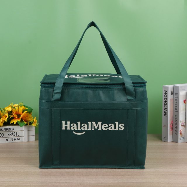 Unleash your brand s potential with custom food delivery bags (4)